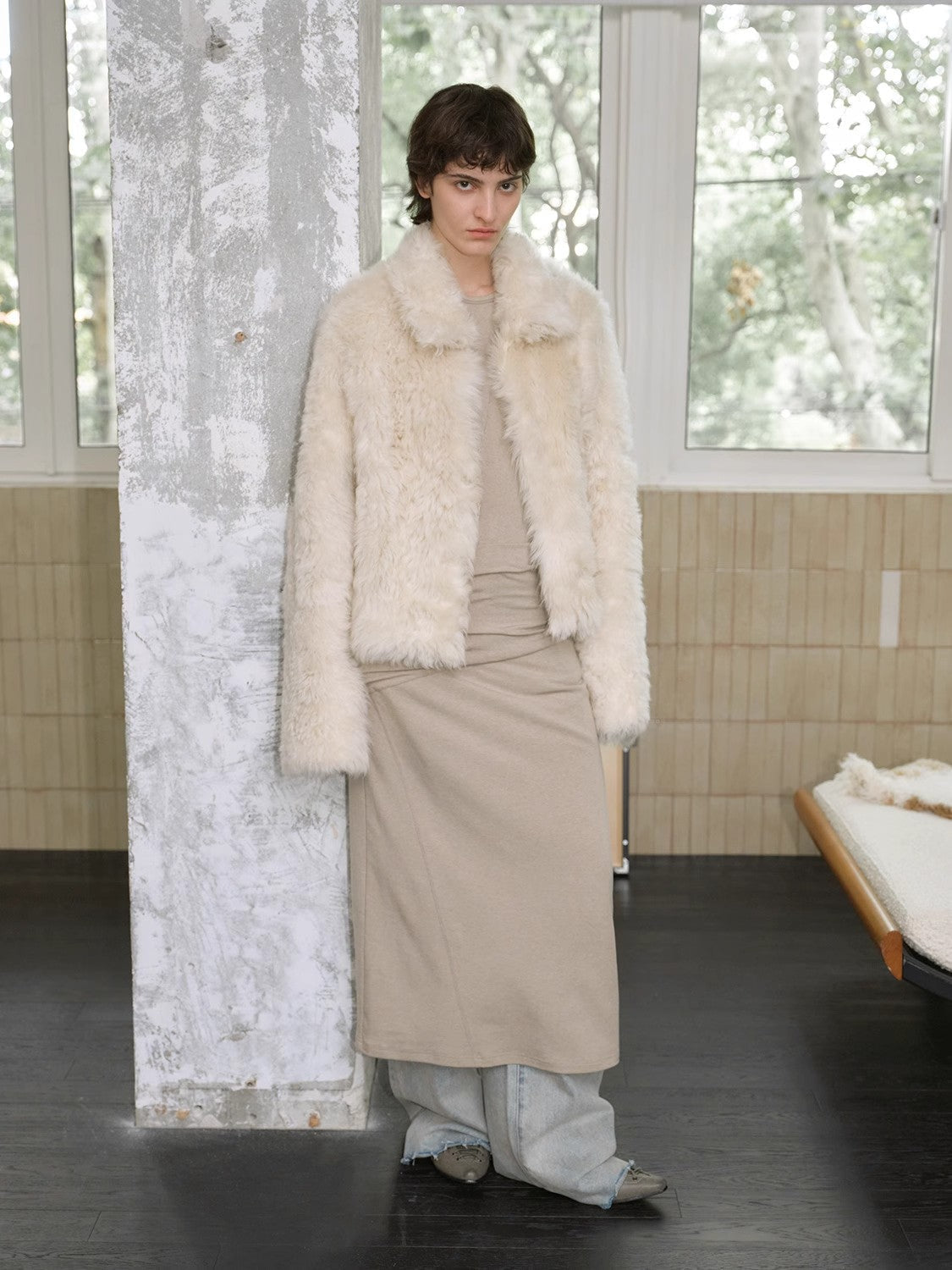 Fireladyfur Women's Soft & Warm Short Wool Sheepskin Coat“Blackmoon Berlin”-3