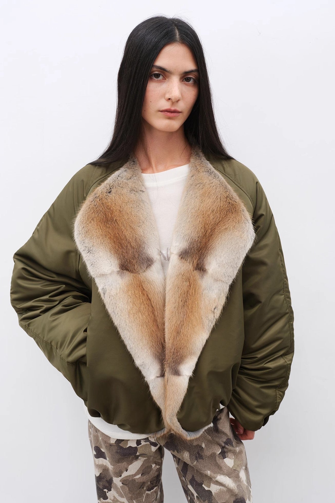 Fireladyfur Women’s Short Colorblock Parka with Sable Mink Fur Collar and Goose Down“Hull Contract”-5