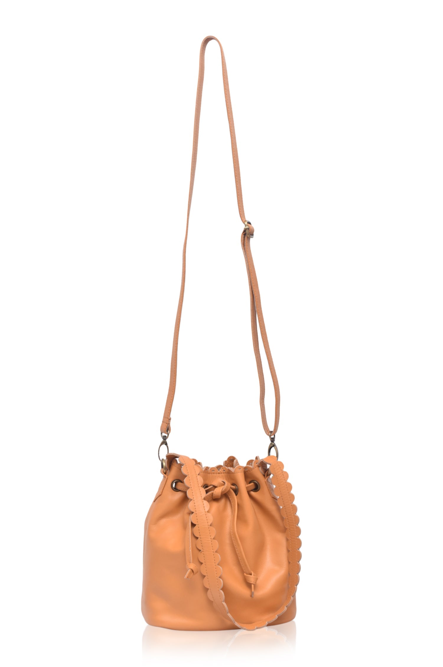 Luisa Scalloped Bucket Bag-4