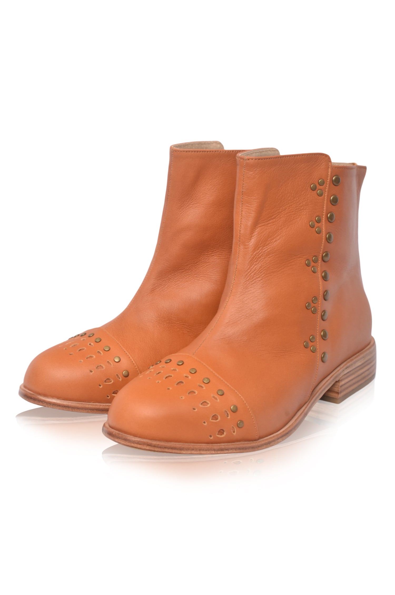 Lunaire Chelsea Leather Boots