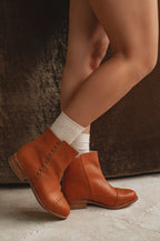 Lunaire Chelsea Leather Boots
