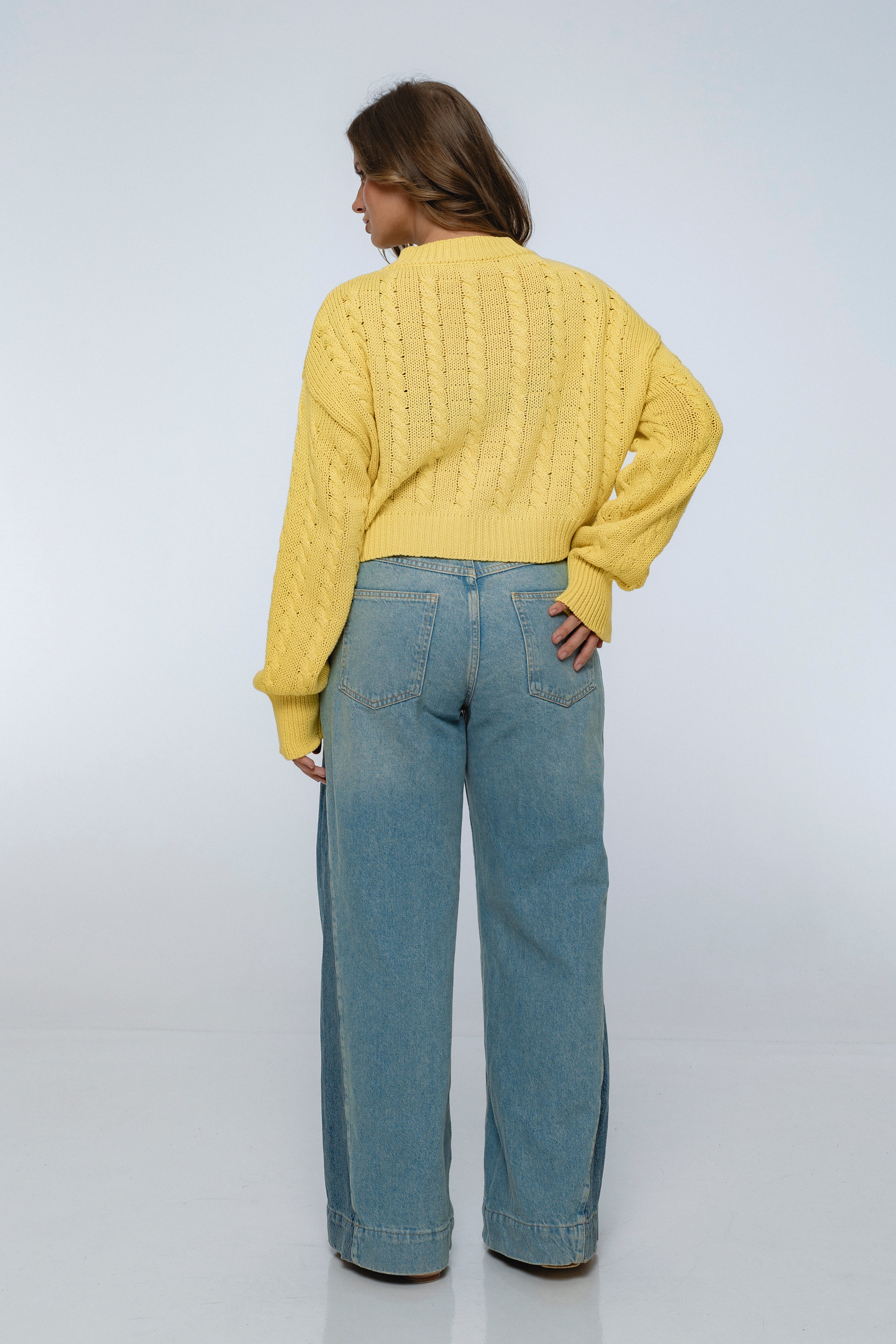 Parisse Cropped Knitted Cardigan