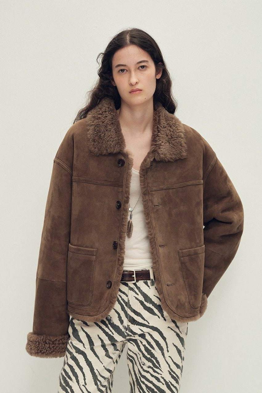 Women‘s Contrast-Collar Shearling Jacket with Shaved Leather Trim & Merino Shearling
