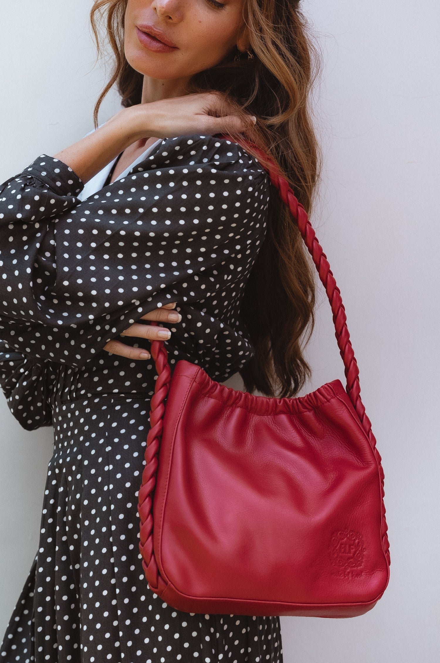 Sivuple Leather Shoulder Bag-0