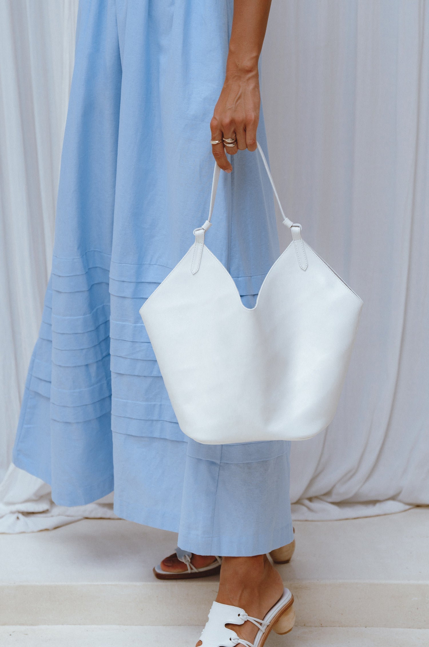 Tulip Medium Leather Tote Bag-1